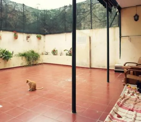 Проживание в семье Martim Moniz Private With Courtyard